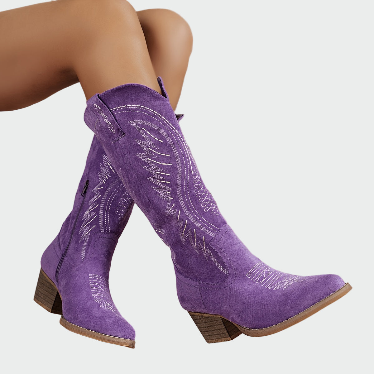 Neža | Gyöngyökkel díszített cowboy csizma elegáns hímzésekkel