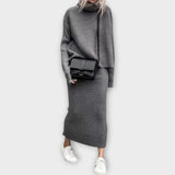 Rhea | Kötött szett szoknyával és minimalista esztétikával