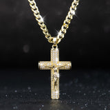 Crucielle | Jézussal díszített medál nyaklánc