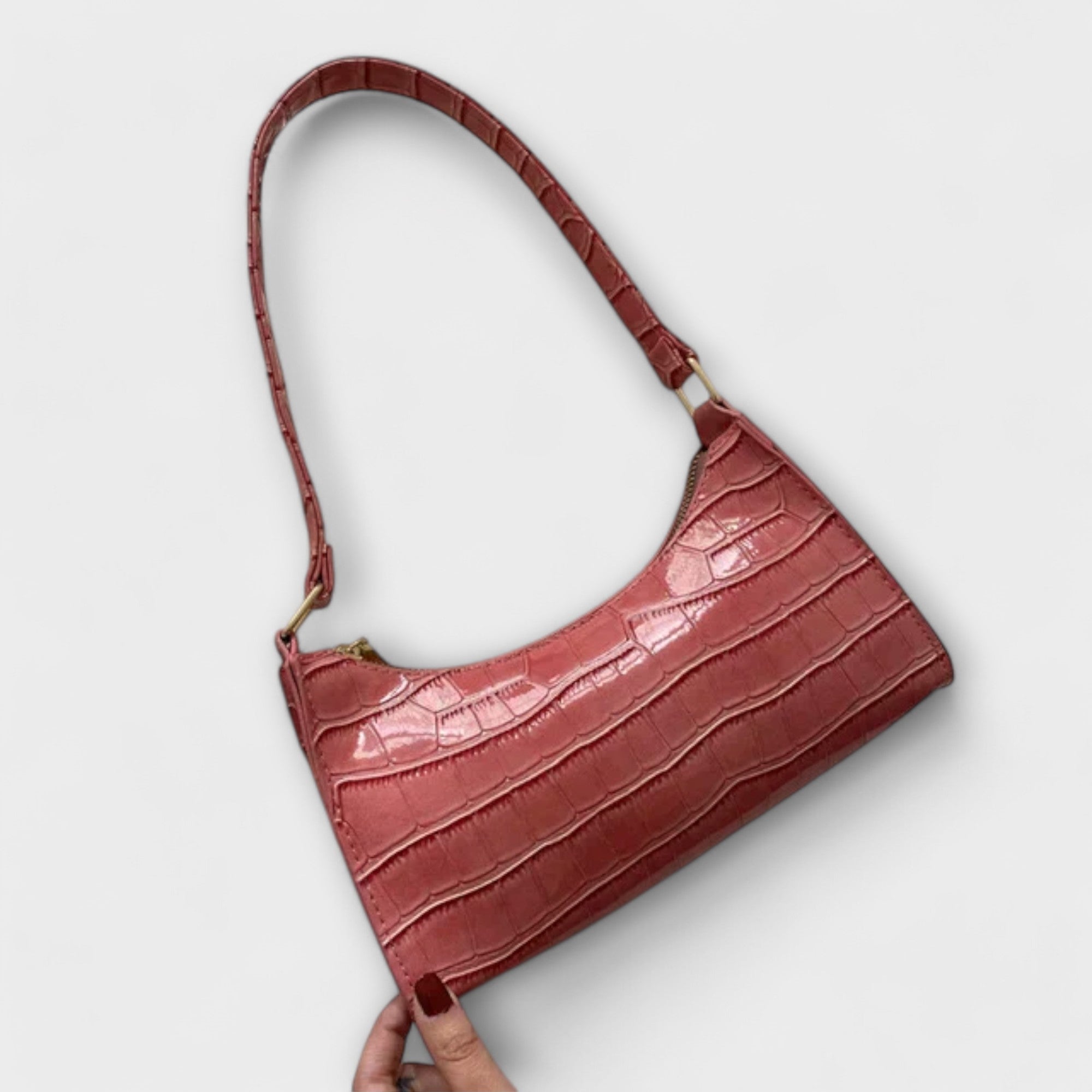 Bernarda | Elegáns Bőr Táska Részletekkel